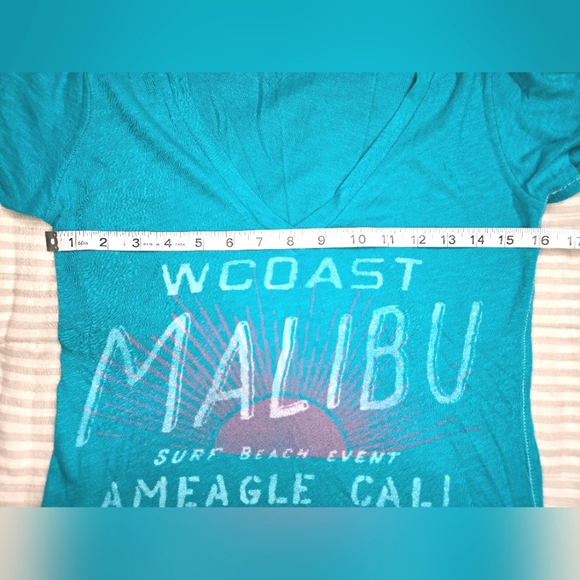 American Eagle Outfitters aqua t-shirt v-neck women's size medium vintage - Picture 2 of 3